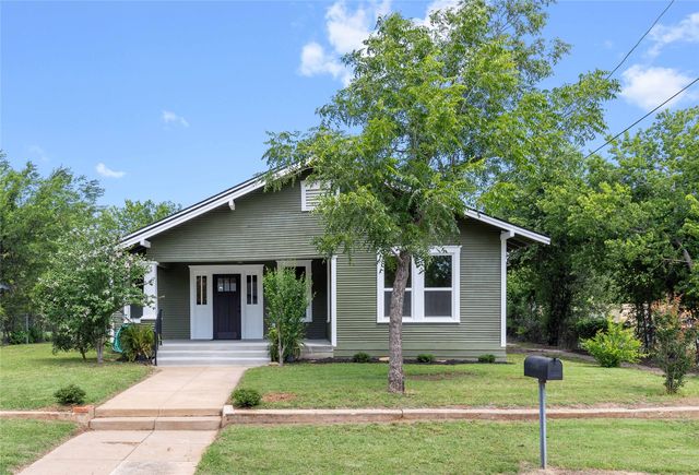 709 Avenue H, Brownwood, TX 76801
