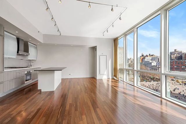 8 Union Sq S #7B, New York, NY 10003