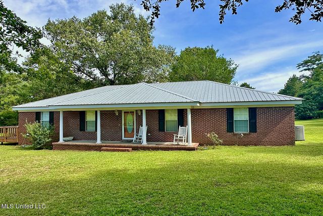 2020 Browntown Rd, Leakesville, MS 39451
