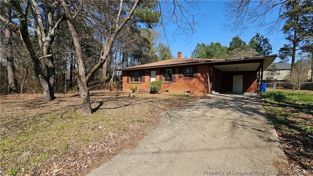 3304 Wedgewood Dr, Fayetteville, NC 28301