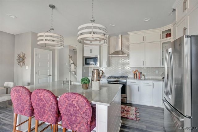 18755 Palisades Rdg, Moseley, VA 23120