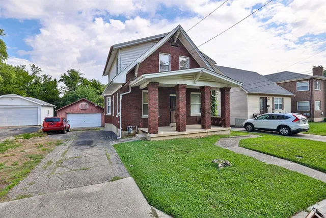 1524 Adams Rd, Cincinnati, OH 45231