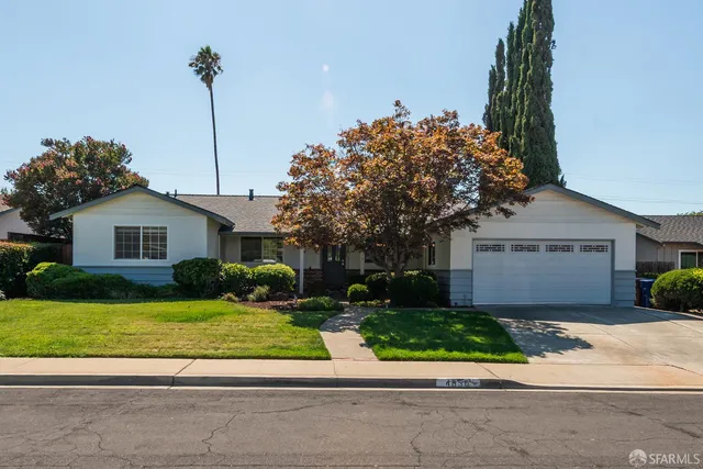 4650 Phyllis Ln, Concord, CA 94521