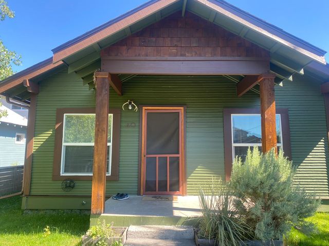40 NW Gilchrist Ave, Bend, OR 97703
