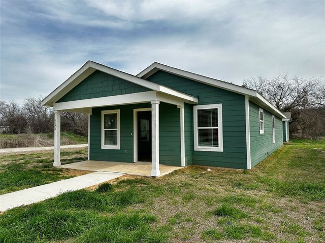 301 SW 14th Ave, Mineral Wells, TX 76067