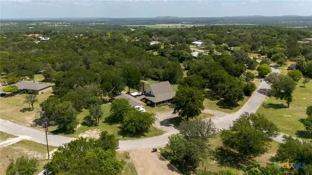 310 County Road 3080, Lampasas, TX 76550