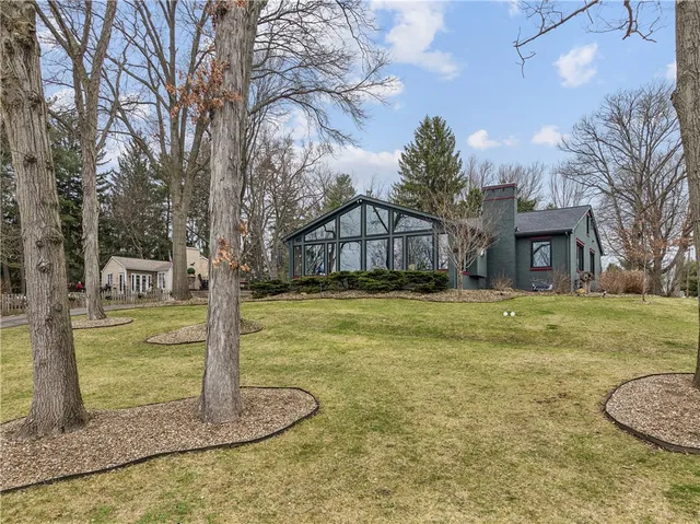 502 Westview Dr, Beaver, PA 15009