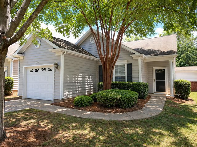 4814 Sunset Ridge Ct, Charlotte, NC 28269