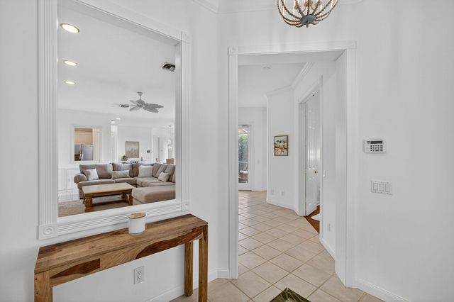 172 Queensland Lane, Jupiter, FL 33458