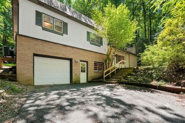 121 Horseshoe Drive, Boone, NC 28607