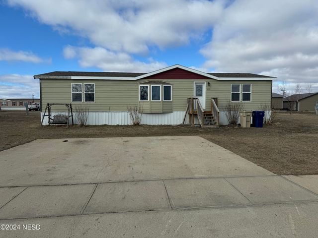 2319 11th Ave SW, Watertown, SD 57201