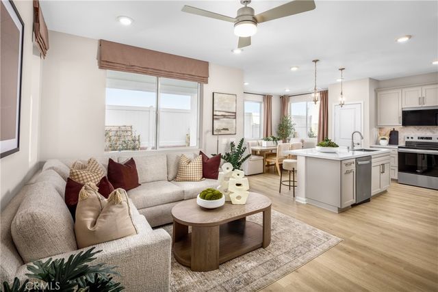 8440 Eureka St, Chino, CA 91708