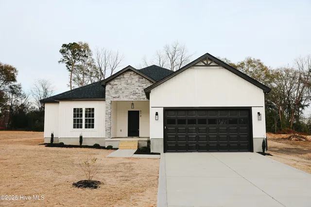 578 Forest Knolls Road, Goldsboro, NC 27534