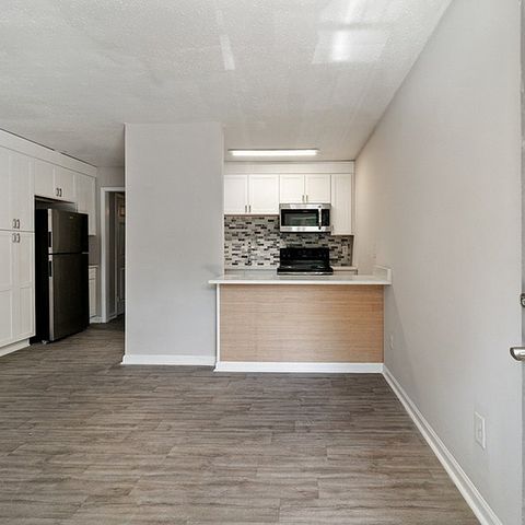 74 Woodbine St #8-60A, Kernersville, NC 27284