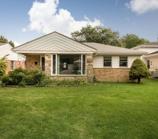 Address Not Disclosed, Mount Prospect, IL 60056
