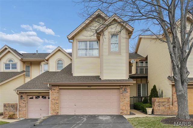 13007 Autumn Fields Ct, Saint Louis, MO 63146