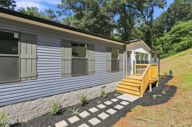 260 Island Ford Rd, Lake City, TN 37769