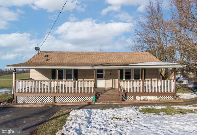 622 W  Pine St, Mount Holly Springs, PA 17065