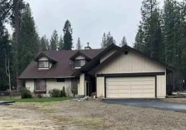 312 Lundy Ln, Graeagle, CA 96103
