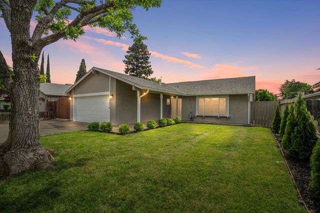 3016 Thimbleberry Ln, Modesto, CA 95354