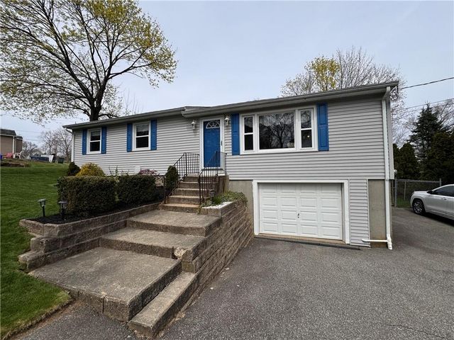 6 Lucille St, Coventry, RI 02816