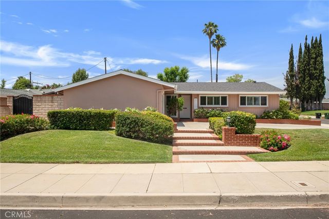 9545 Rubio Ave, North Hills, CA 91343
