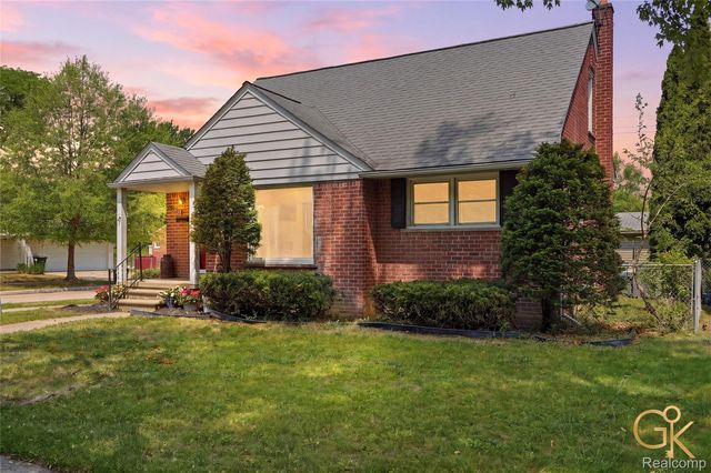 27564 W  Chicago St, Livonia, MI 48150