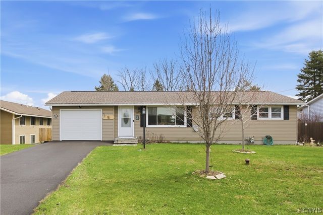105 Clark Ln, Camillus, NY 13031