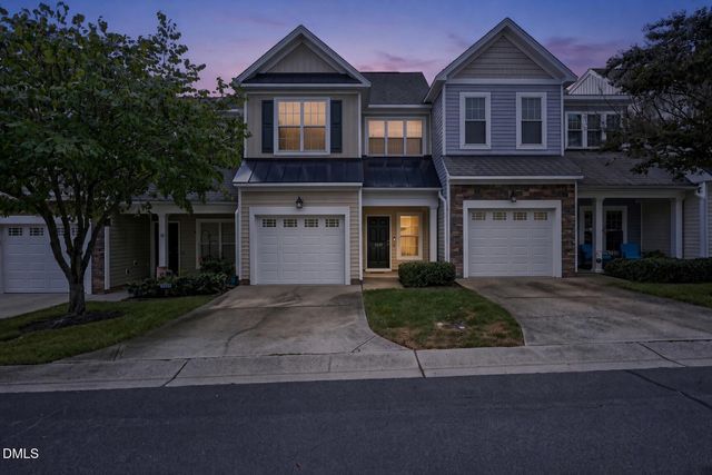 7237 Ladbrooke St, Raleigh, NC 27617