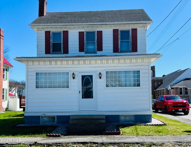 1149 5th Ave, Duncansville, PA 16635