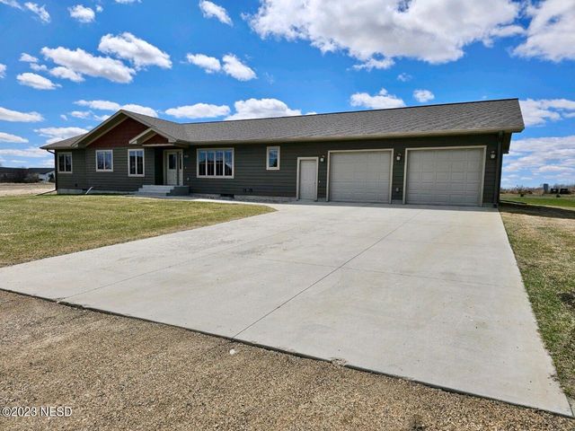 122 Terry Dr, Webster, SD 57274