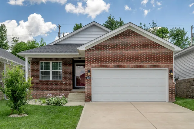 108 Dallas Dr, Nicholasville, KY 40356