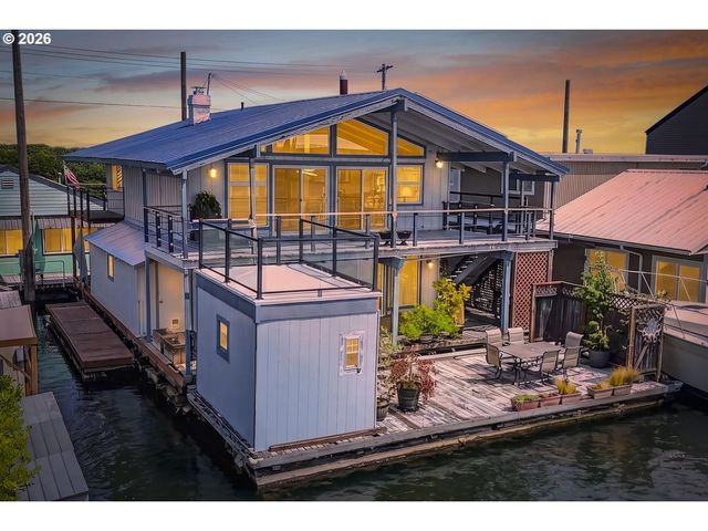 1991 N  Jantzen Ave, Portland, OR 97217