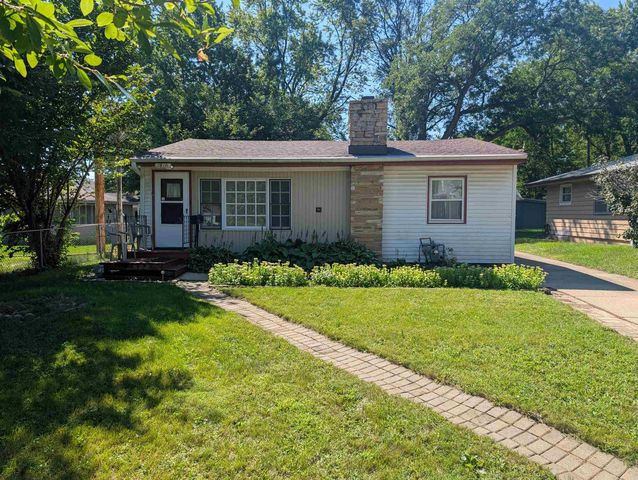 1810 Midway Dr, Rockford, IL 61103