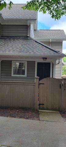 204 Bristol Cmn, Williamsburg, VA 23188
