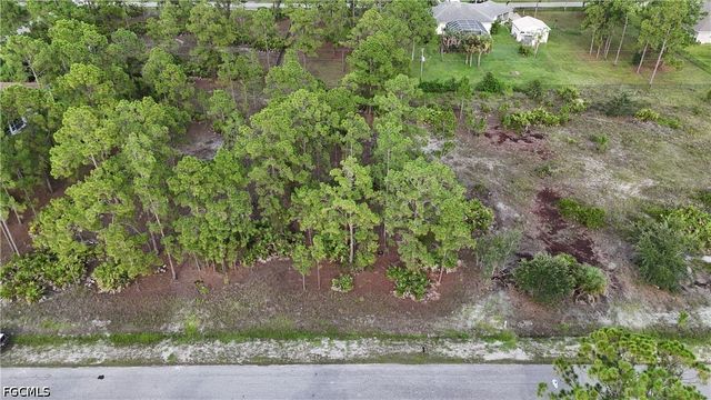 818 Hamilton Ave, Lehigh Acres, FL 33972