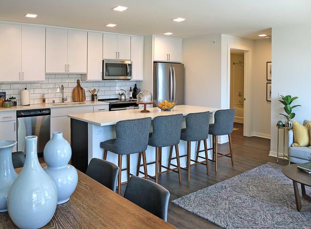 916 E  State St #510, Milwaukee, WI 53202