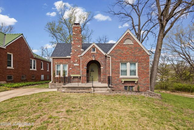 123 E  Circle Dr, Jefferson City, MO 65109