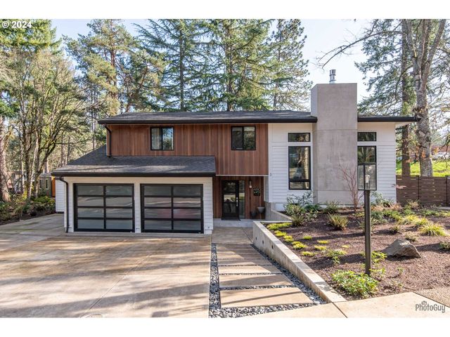 4890 Mahalo Dr, Eugene, OR 97405