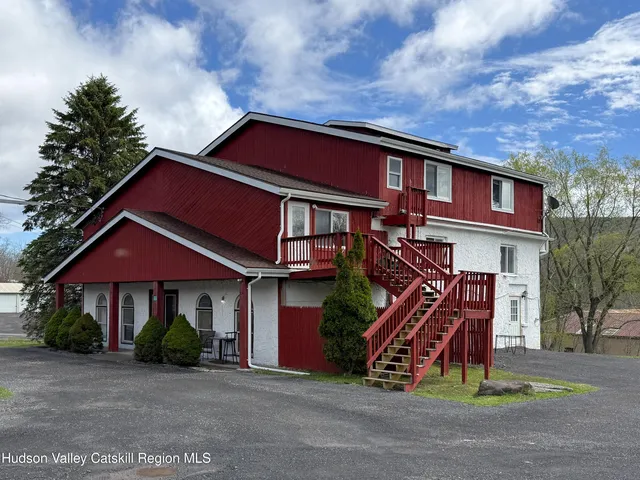 5759 Ny-23a, Tannersville, NY 12485