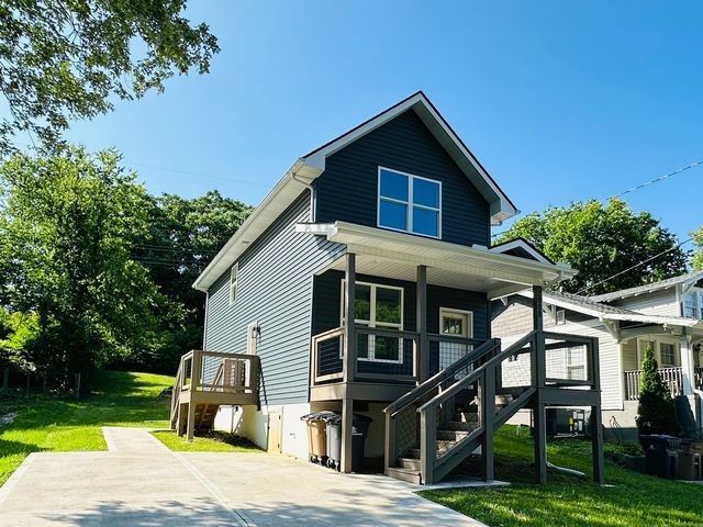 2911 Tecoma Dr, Knoxville, TN 37917