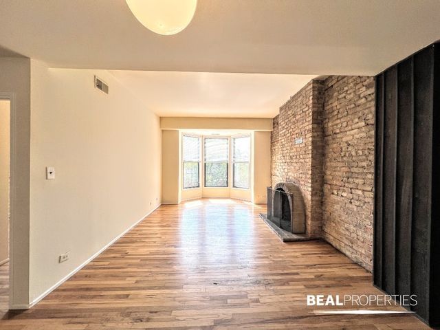 606 W  Surf St #3, Chicago, IL 60657