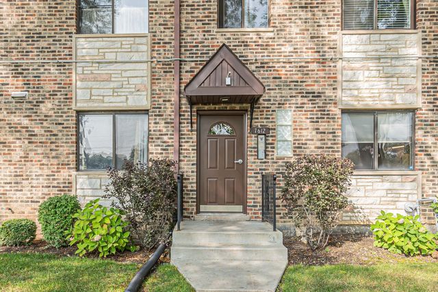 7612 W  Lawrence Ave  #1A, Harwood Heights, IL 60706