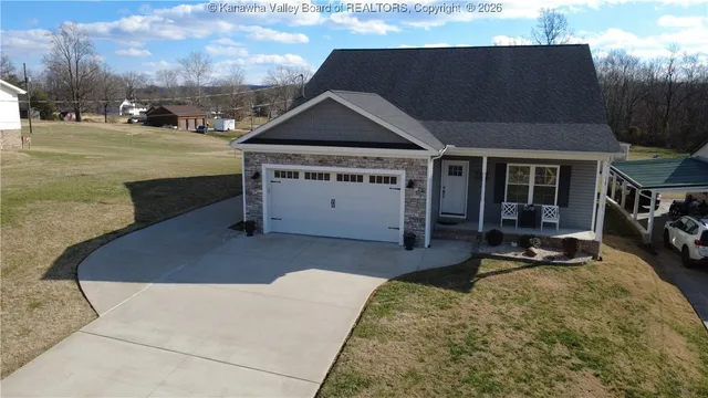 1280 Howells Mill Rd, Ona, WV 25545