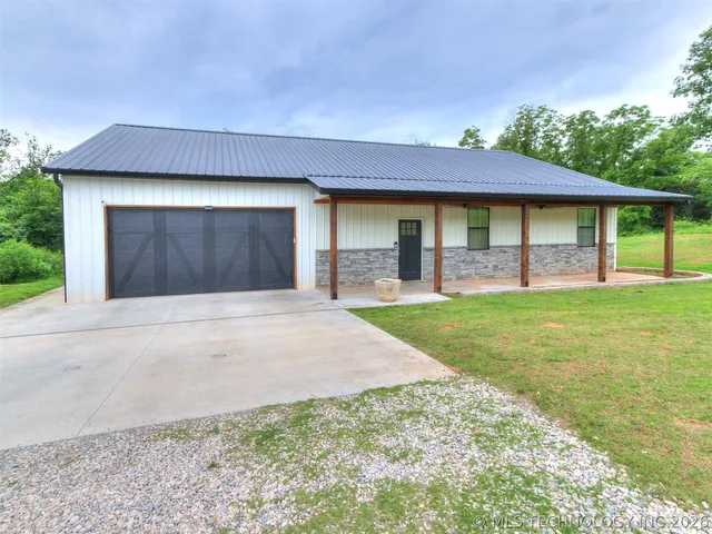 17301 Winding Creek Dr, Newalla, OK 74857