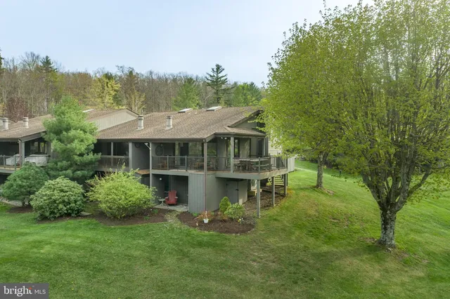 34 Hooppole Ct #B-1, Oakland, MD 21550