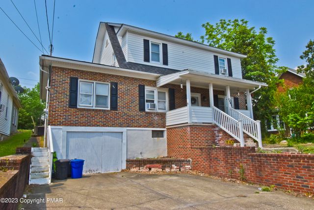 512 Garibaldi Ave, Roseto, PA 18013