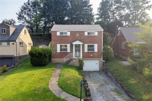 1038 Ardmore Manor Dr, Pittsburgh, PA 15221