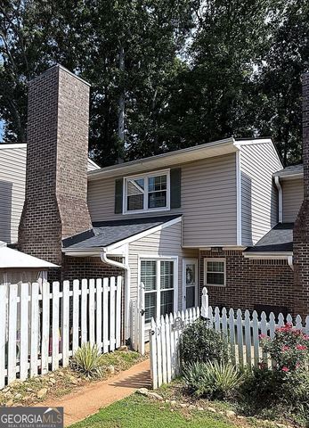 554 Picketts Bend Cir, Marietta, GA 30008