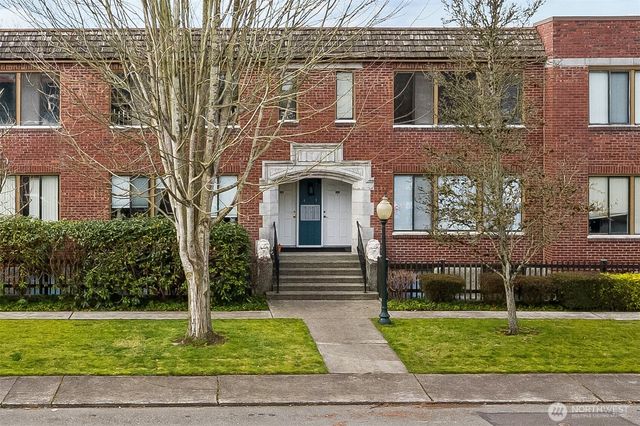 2120 Highland Avenue #105, Everett, WA 98201